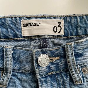 Garage High Waisted Mom Jeans Size 25-26